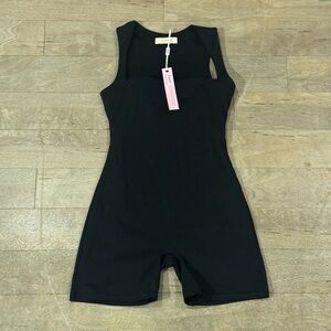 NWT QINSEN Athletic Strappy Square Neck Romper Shorts Black Size Small